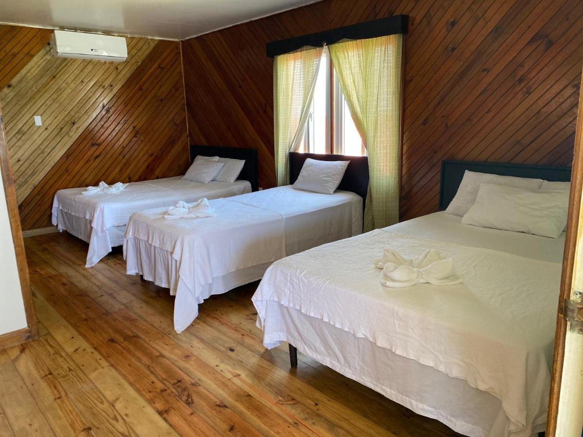 Coral View Beach Resort Утіла Екстер'єр фото