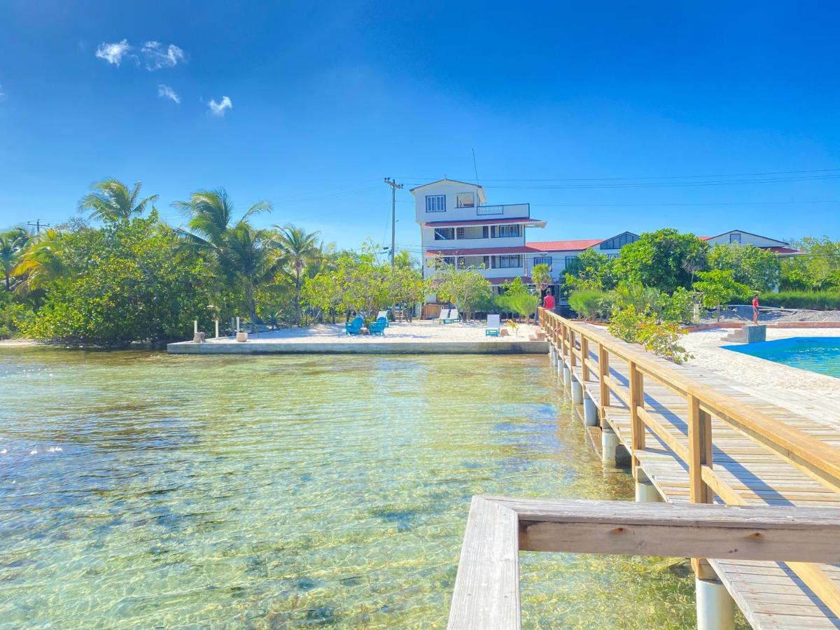 Coral View Beach Resort Утіла Екстер'єр фото